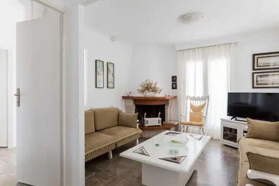 Living Room - Fireplace